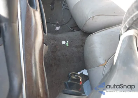 1999 Mercury Grand Marquis Ls z USA, uszkodzony, nr VIN 2MEFM75W6XX620205